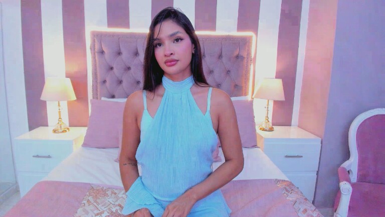 AuraClark's Streamate show and profile