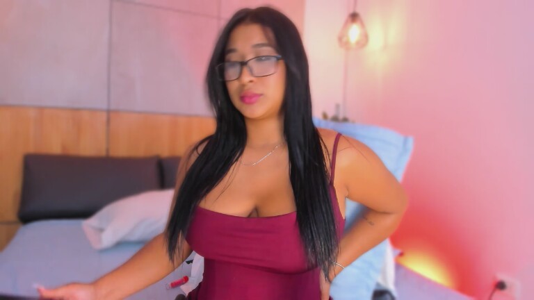 Bella_Harllow's Streamate show and profile