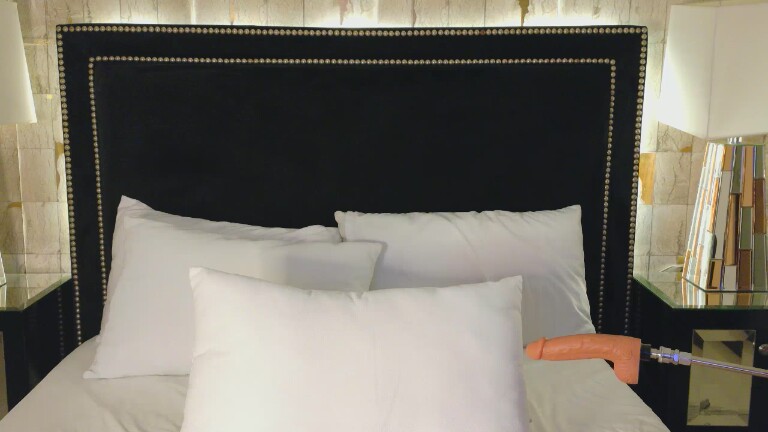 HollyLincon's Streamate show and profile