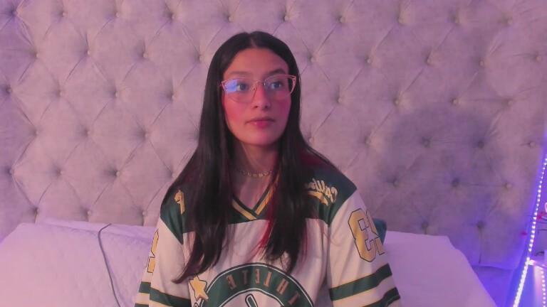 dafne_bss's Streamate show and profile