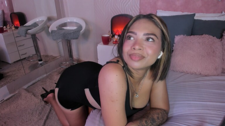 PaulinWels's Streamate show and profile