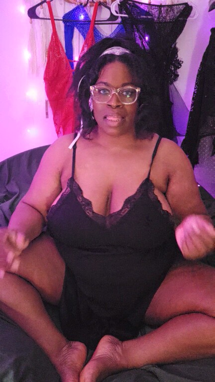 ColorMePink's Streamate show and profile