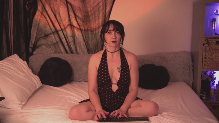 AliceBlack's Streamate show and profile