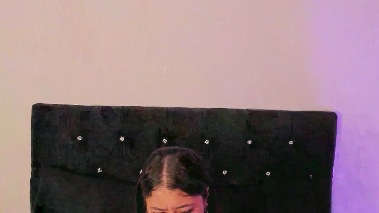 BellaTunder's Streamate show and profile