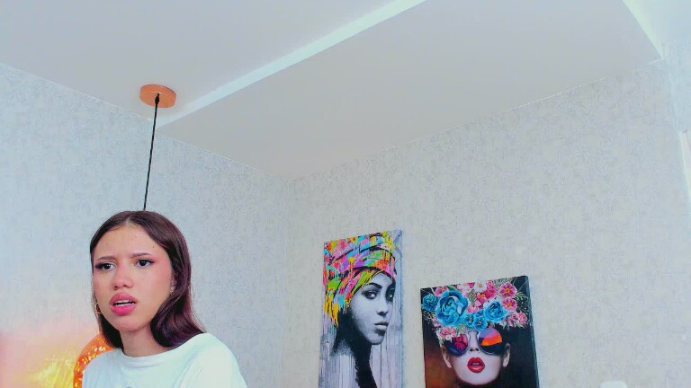 AriadnaOwenss's Streamate show and profile