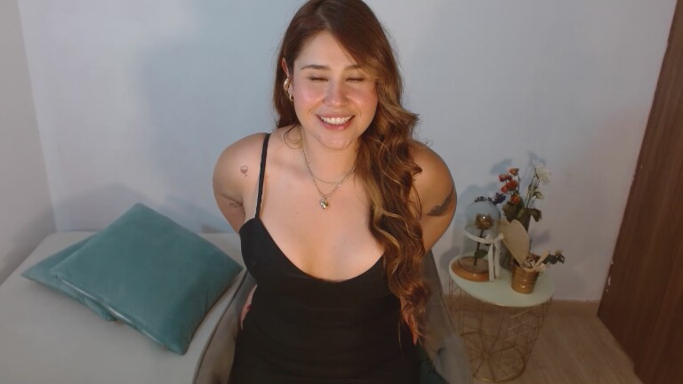 AmaRoyce's Streamate show and profile