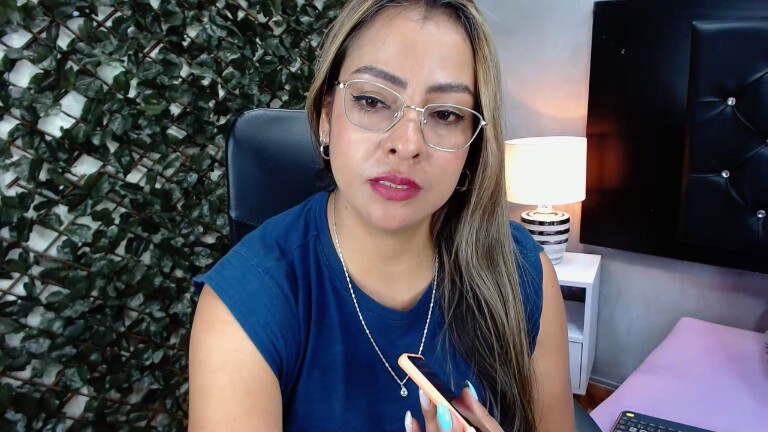 Laureen_Steele's Streamate show and profile