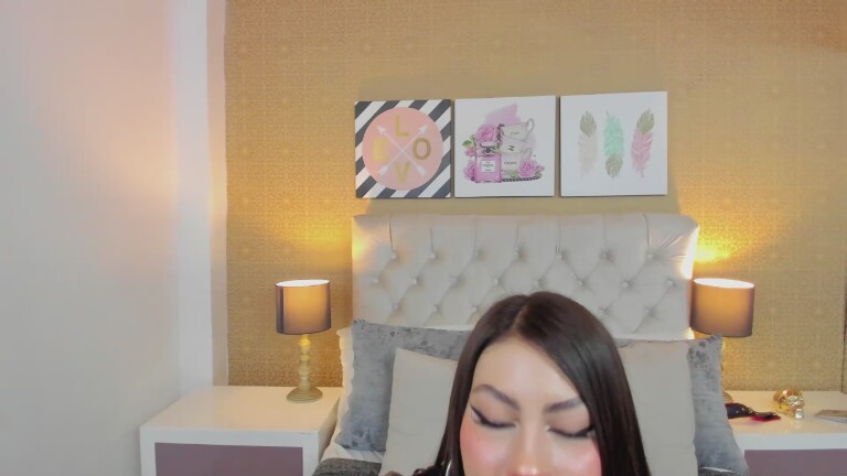 GingerKors's Streamate show and profile