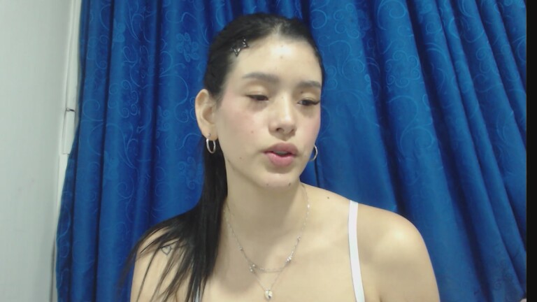 ZakuraPrincess's Streamate show and profile