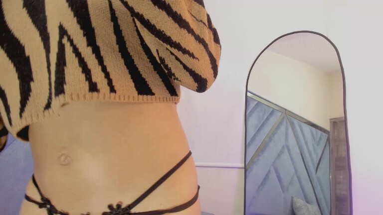 lauryn_lilit's Streamate show and profile