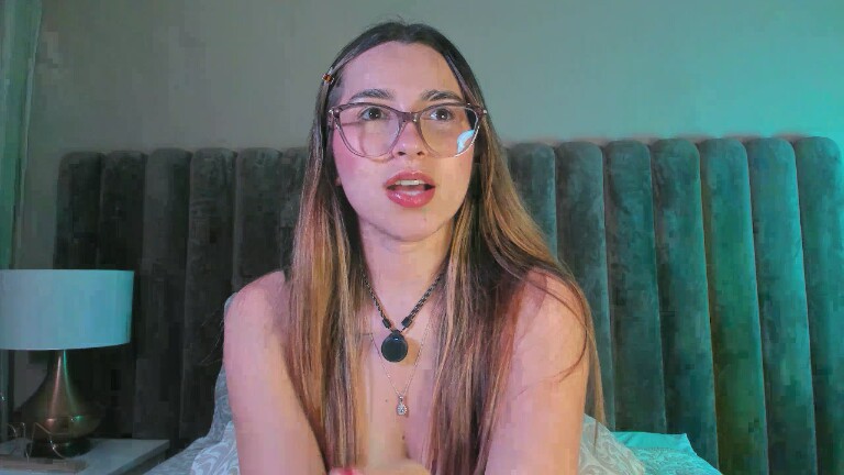 AuraRosse's Streamate show and profile