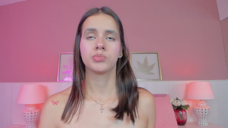 LuanaDavis's Streamate show and profile