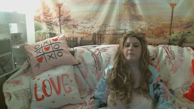 lovehollyann's Streamate show and profile