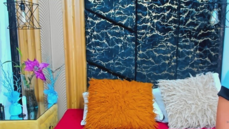 GaiaWalkerr's Streamate show and profile