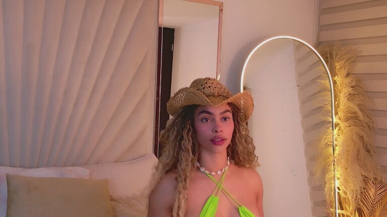 GingerPiiaf's Streamate show and profile