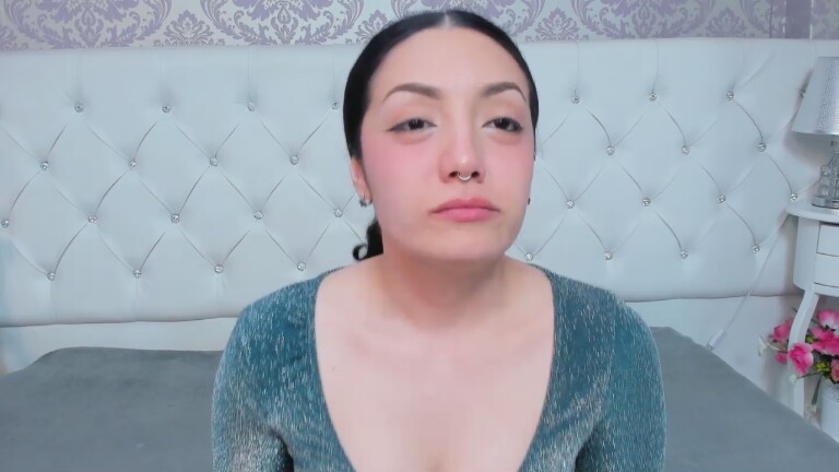 ninaromanova's Streamate show and profile