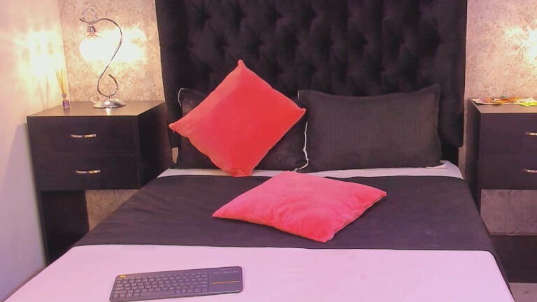 Dahiana_Ross's Streamate show and profile