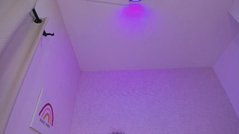 OliviaPagani's Streamate show and profile