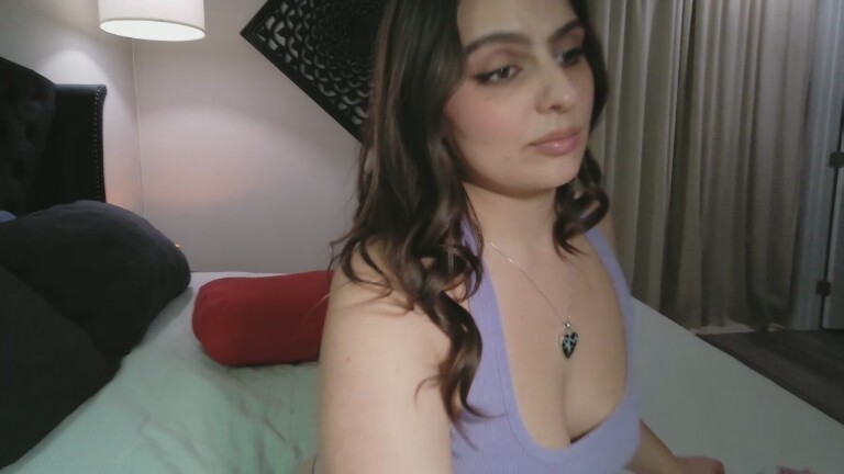 LuciaKing's Streamate show and profile