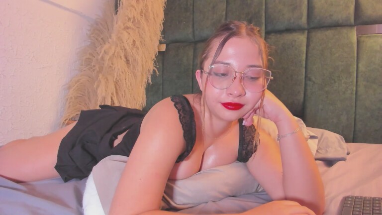 aliciiawhite's Streamate show and profile