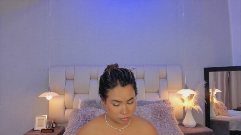 EmmaPrinncess's Streamate show and profile