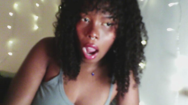 SparklingSoleil's Streamate show and profile