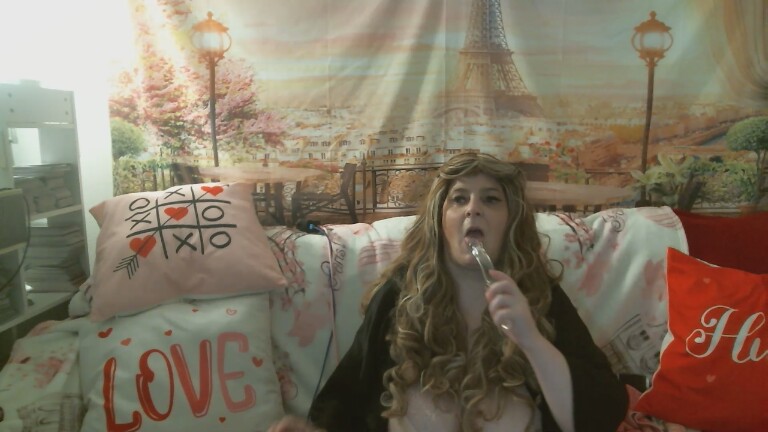 lovehollyann's Streamate show and profile