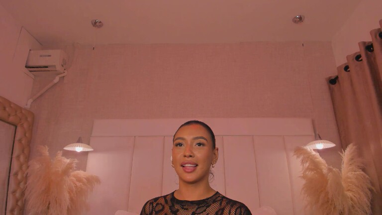 NikoJhon's Streamate show and profile