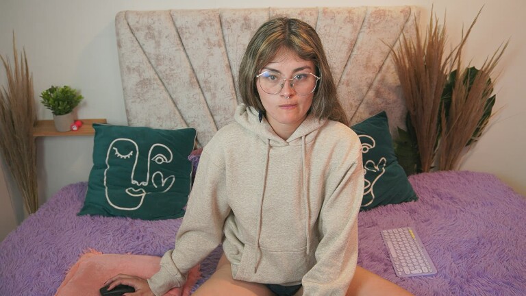 IamAbbi's Streamate show and profile