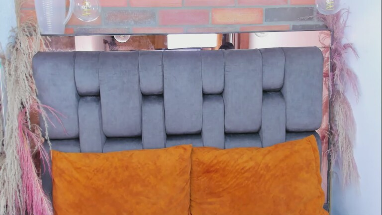 GABYHANK's Streamate show and profile