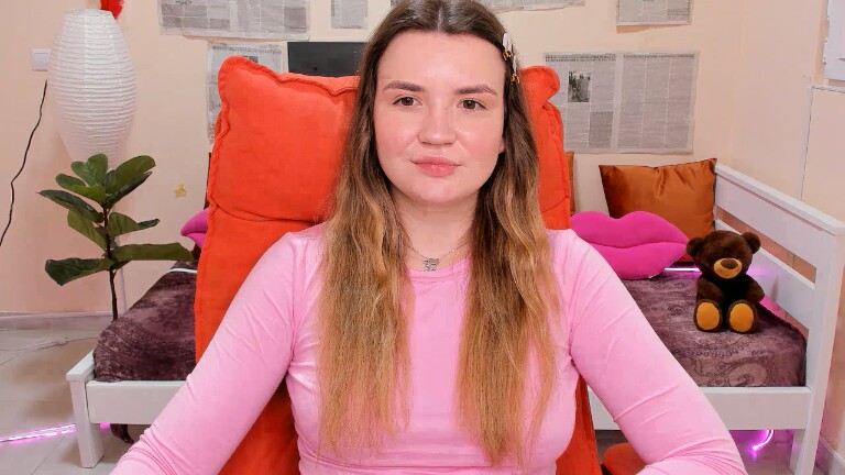 Reneswee's Streamate show and profile