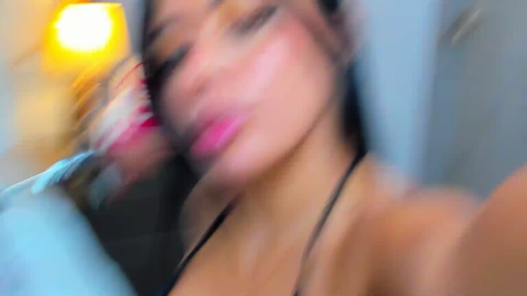 Nicolee_Reed's Streamate show and profile