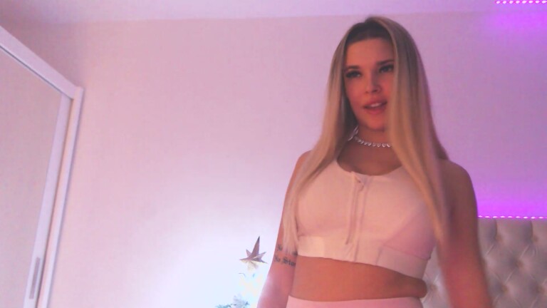 SharaBell's Streamate show and profile