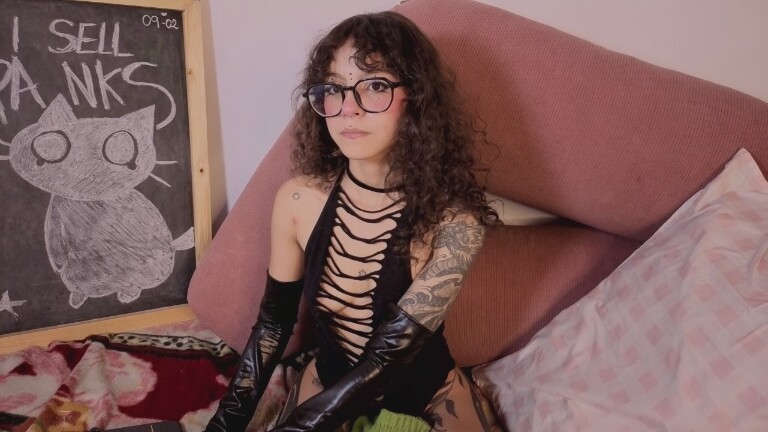 Gaia33's Streamate show and profile