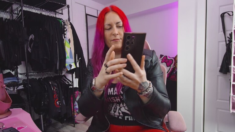 missgennyrock's Streamate show and profile