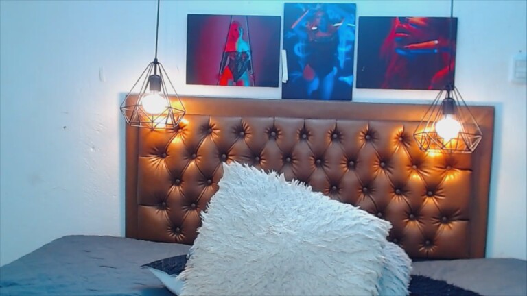 AngelicaRed021's Streamate show and profile