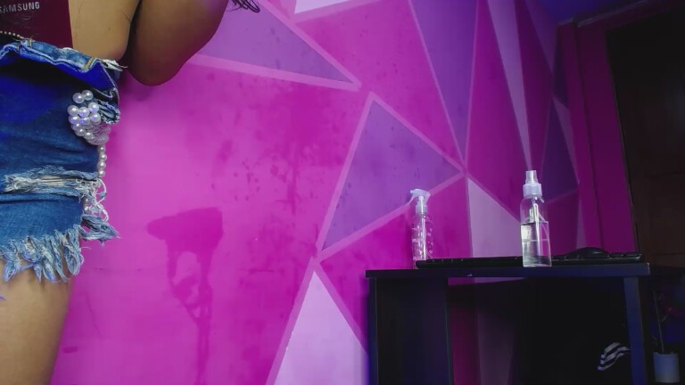 LoryBonny's Streamate show and profile