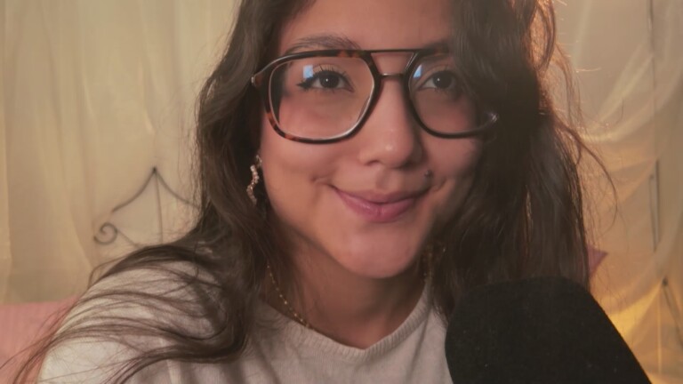 HaileyBunny_18's Streamate show and profile