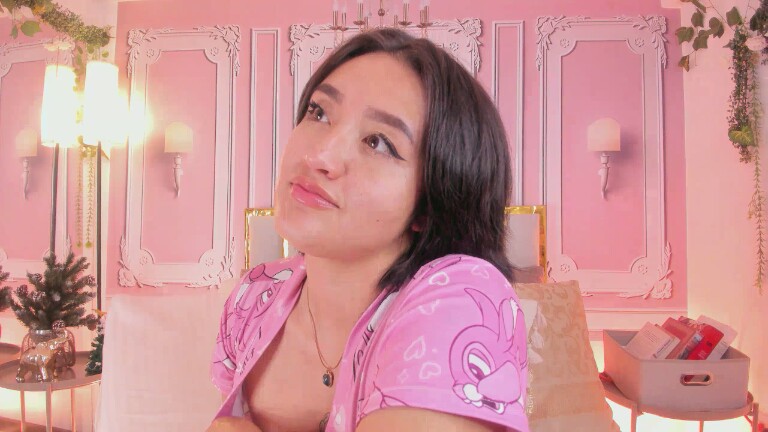 NaraSuarez's Streamate show and profile