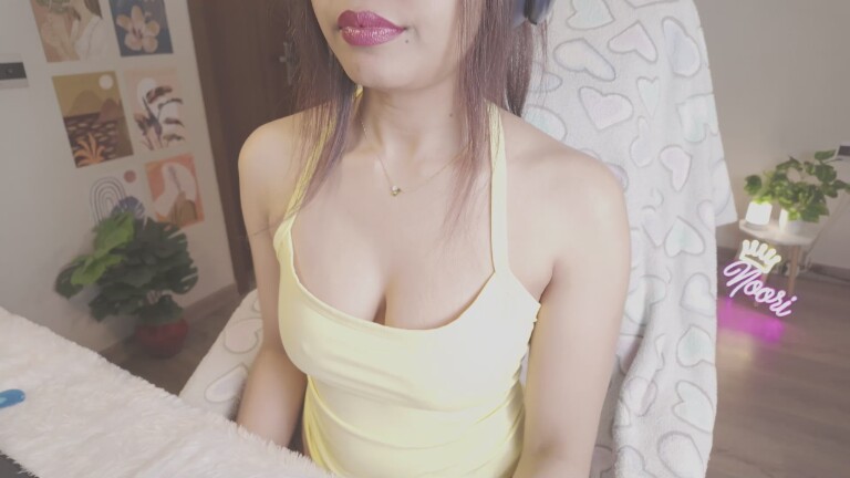 NaughtyNoori's Streamate show and profile