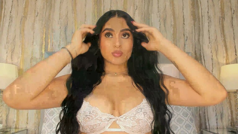 Sara_Hanniston's Streamate show and profile