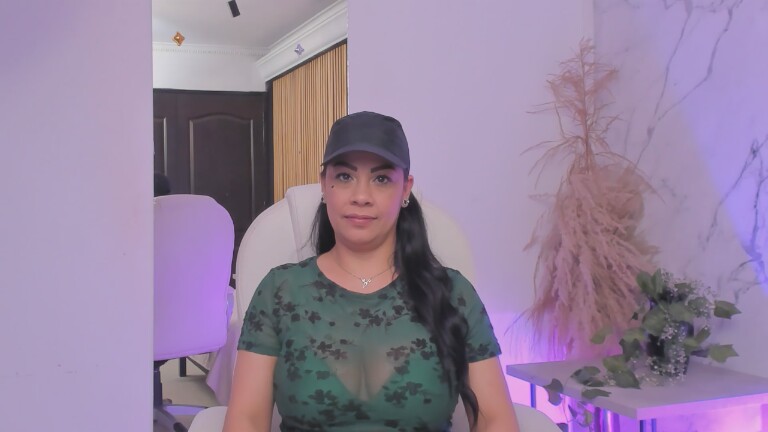 ViolettaThonsomS's Streamate show and profile