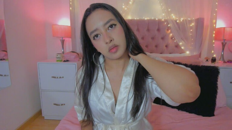 AlexandraWinterr's Streamate show and profile