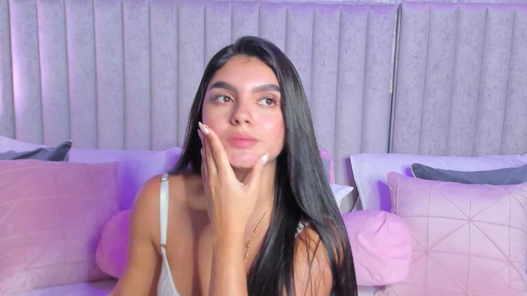 SamiLewis's Streamate show and profile