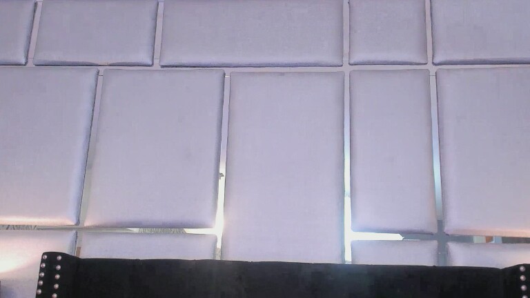 EmilyBlack69's Streamate show and profile