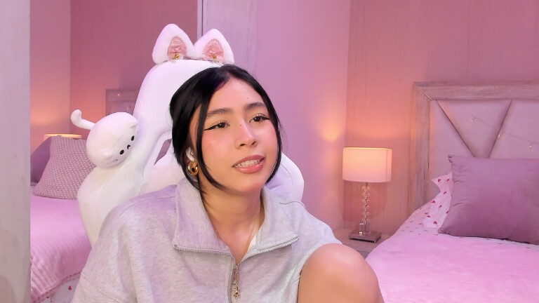 SophiaColinns's Streamate show and profile