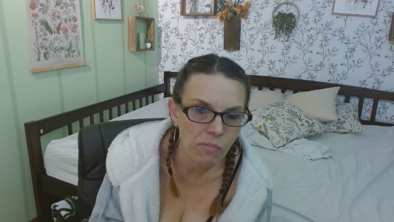 GeminiLoveXO's Streamate show and profile