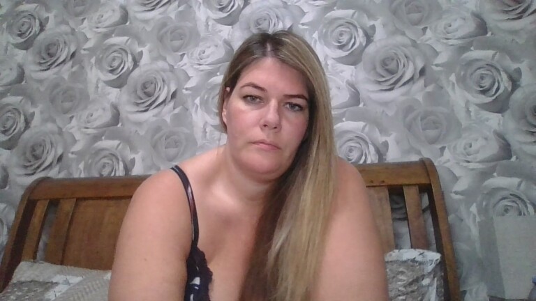 BabyCakesUK's Streamate show and profile