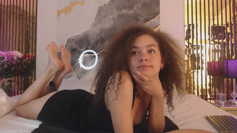 MiticaBrenner's Streamate show and profile