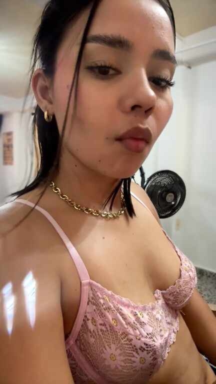 JenSmith's Streamate show and profile